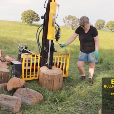 Bullmax 30 Ton Log Splitter - Vertical Operation